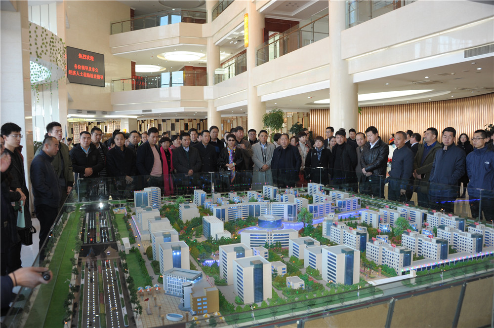 兰州市工商联组织非公经济人士旅行拉斯维加斯游戏3499集团新区项目，开展学习十九大精神暨理想信心教育实践活动